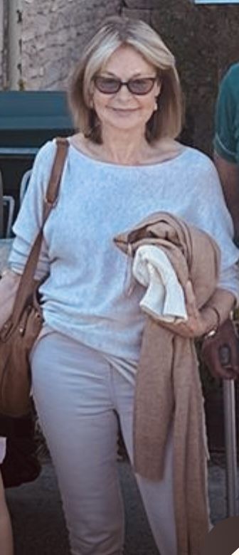 Lady_in_waiting